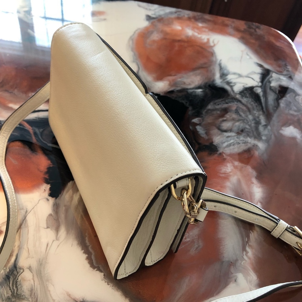 NWT TORY BURCH CROSSBODY IVORY BAG - Picture 3 of 9